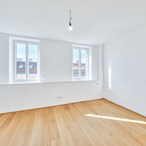 ATTRAKTION IM DACHGESCHOSS! - Photo 1