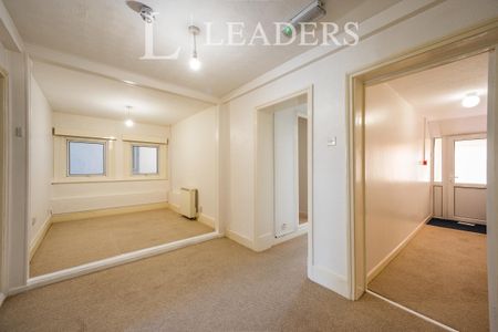 2 bedroom apartment to rent Clarendon Road, Southsea, PO5 - Photo 2