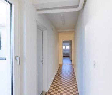 Renovierte 1-Zimmer-Mansarde im Herzen von Basel - Photo 4