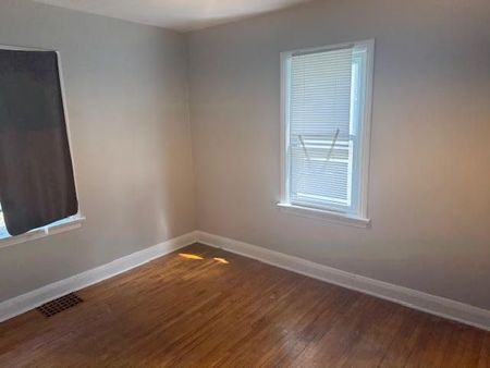 For Lease - 500 Highbury Avenue, London East, Ontario - Photo 2