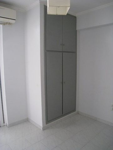 Studio/Γκαρσονιέρα για ενοικίαση Τριών Ναυάρχων - Άγιος Ανδρέας (Πάτρα) - Photo 2