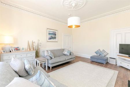 3 bedroom apartment to rent - Photo 2