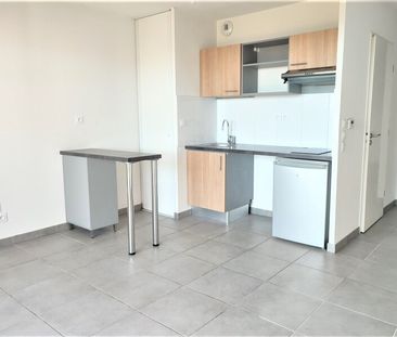 Location Appartement 2 pièces 44m² VILLENEUVE TOLOSANE 31270 - Photo 3