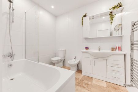 Birchington Road, London NW6 - Photo 4