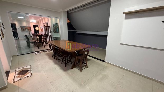 Casa duplex de 263m² no Condomínio Damha com 5 suítes (1 master) + DCE - Foto 1