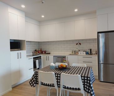 Fully Furnished 3 bedroom Modern Apartment - Photo 6