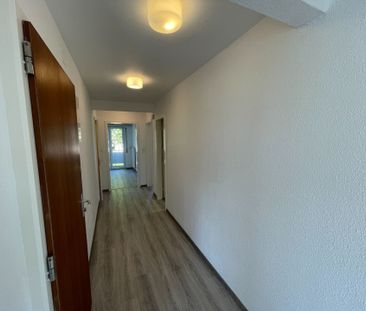 Appartement de 70m2 devant la gare avec balcon - Foto 4