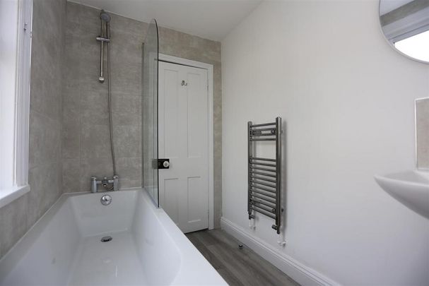 2 bedroom maisonette to rent - Photo 1