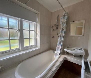 1 bedroom property to rent - Photo 5