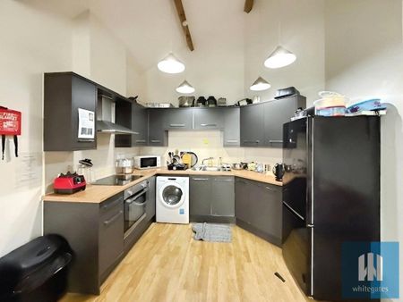 1 bedroom in a house share to rent - Photo 3