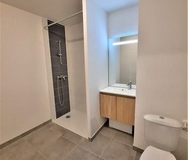 Location Appartement 2 pièces 43m² LORMONT 33310 - Photo 4