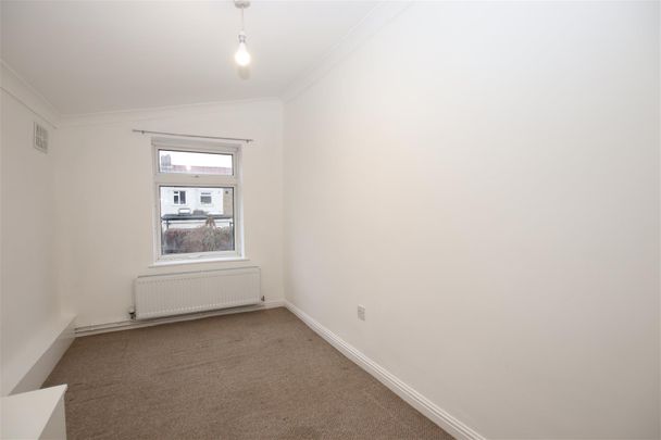 3 bedroom Terraced House to let - Photo 1