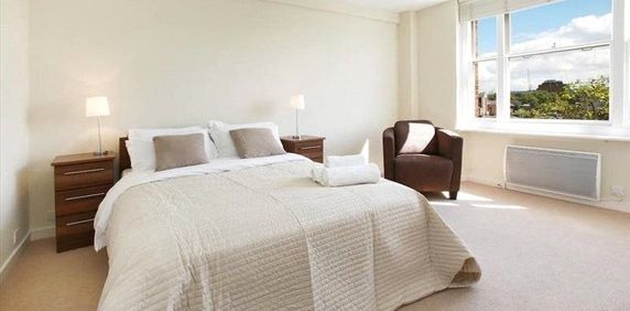 Hill Street, Mayfair, W1J, London - Photo 2