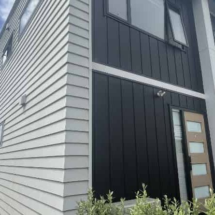 Easy central living! - Photo 1
