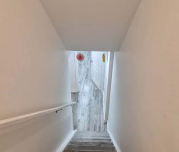 For Lease - 132 Deep Spring Crescent, Vaughan, Ontario - Photo 6