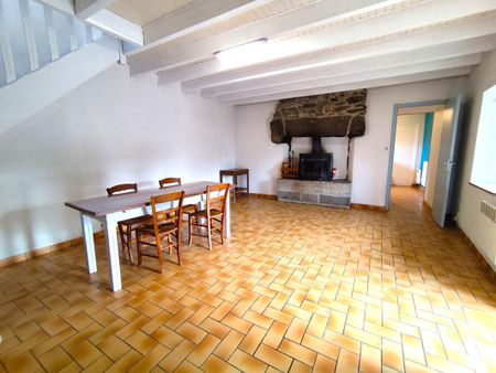 À LOUER Maison en pierre pleine de charme à Saint-Gilles-Pligeaux - Photo 2