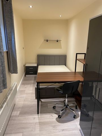 15 Moss Street, Newsome, Huddersfield... - Photo 5