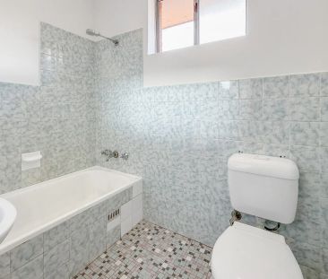 Great Value, Two Bedroom Apartment Available In Prime Location - Photo 2