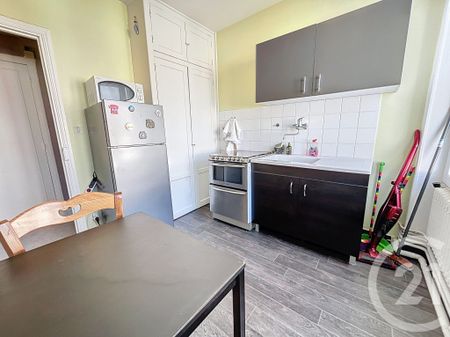 Location Appartement 2 pièces 34m² CHAMALIERES 63400 - Photo 4