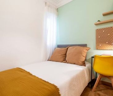 Calle de Atocha, Madrid, Community of Madrid 28012 - Foto 1