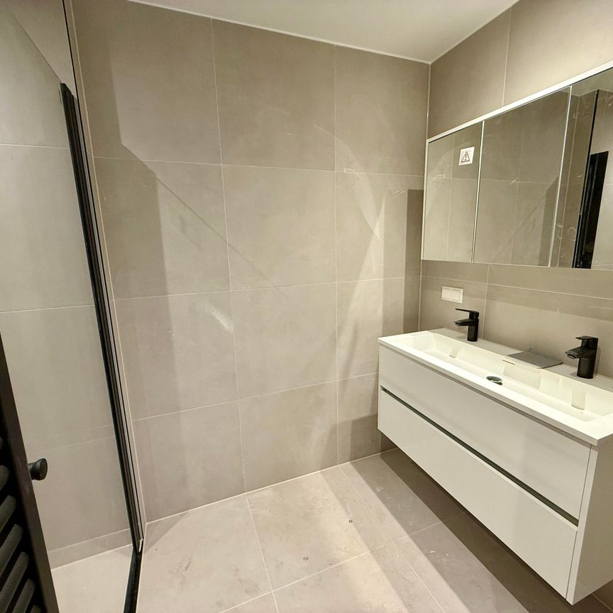 Te huur: Appartement Haarlemmermeerstraat in Amsterdam - Foto 1