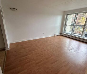 1 CH - 1 SDB - Québec - $945 /mo - Photo 2