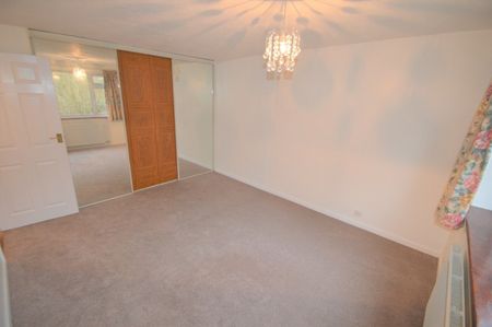 2 bedroom Apartment - ADELE AVENUE, DIGSWELL. - Photo 4