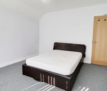 1 bedroom semi-detached house to rent - Photo 5