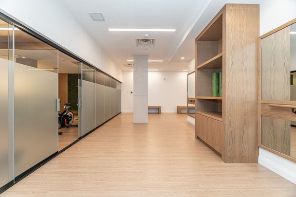 For Lease - 3250 Carding Mill Trail Unit# 410, Oakville, Ontario - Photo 1