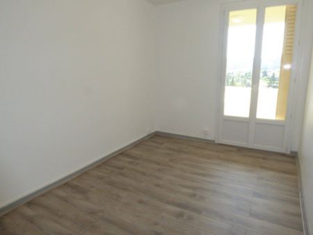 Location appartement 4 pièces 73 m² à Aubenas (07200) - Photo 5