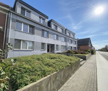 Gelijkvloers appartement met twee slaapkamers en garagebox. - Foto 4