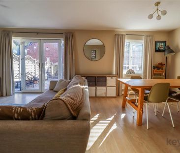 3 bedroom terraced house to rent - Photo 3