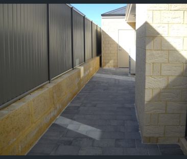 17 Koenig Way, Clarkson, WA 6030 - Photo 5