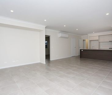 Executive style home in new estate - Photo 6