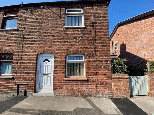 2 bedroom terraced house to rent - Photo 1