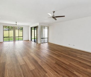 Spacious Family Home in a Convenient Location - Photo 3