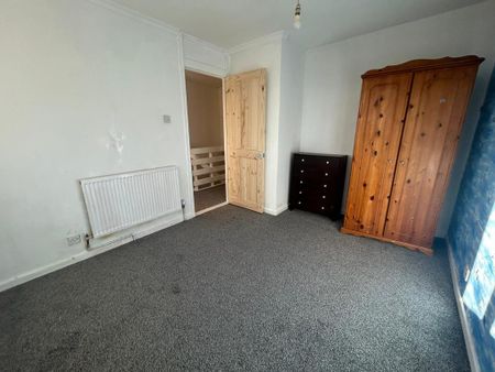 3 bedroom detached house to rent - Photo 3