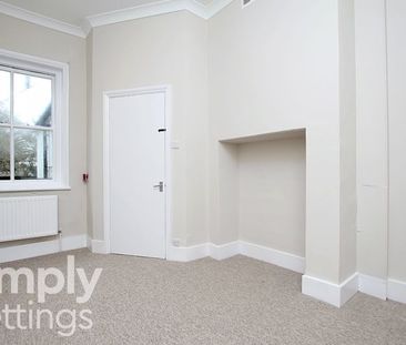 2 Bed property for rent - Photo 2