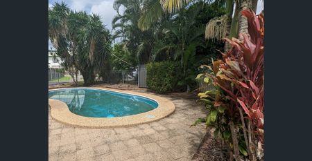 TOWNHOUSE ON THE SOUTHSIDE!!! - Photo 5