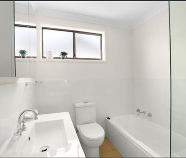 Walk to the Beach! Spacious 4br Home with Dual Living & Balconies - Photo 6