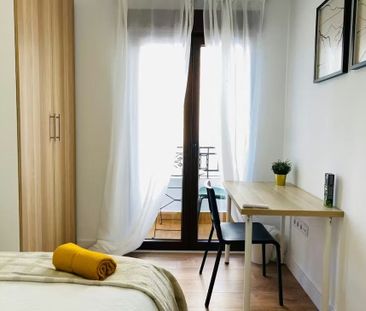 Avenida de la Albufera, Madrid, Community of Madrid 28038 - Photo 1