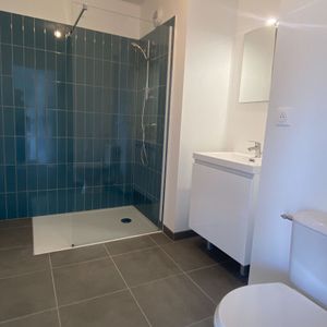 Location Appartement 1 pièce 34m² - Photo 2