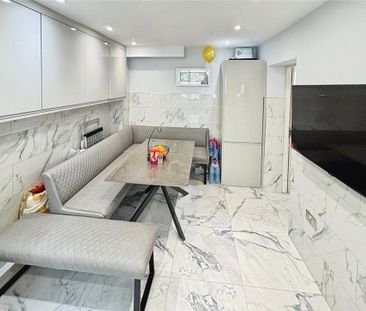 4 bedroom detached house to rent - Photo 5