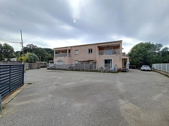 Location Appartement 3 pièces 81m² AFA 20167 - Photo 1