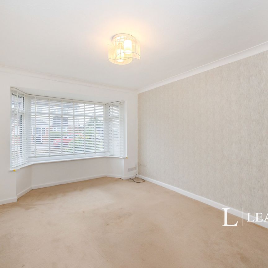 3 bedroom house to rent Invergordon Avenue, Drayton, Portsmouth, Hampshire, PO6 - Photo 1