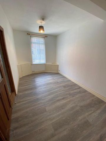 13 Lendrick Street, Belfast, BT5 4HQ - Photo 3