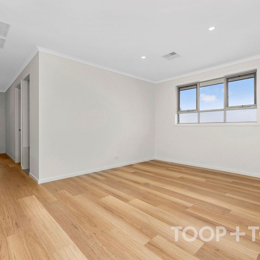 Stylish Family Home in Felixstow - Photo 1