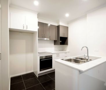 2 Bedroom Unit With 2 Parking Spaces! - Photo 4