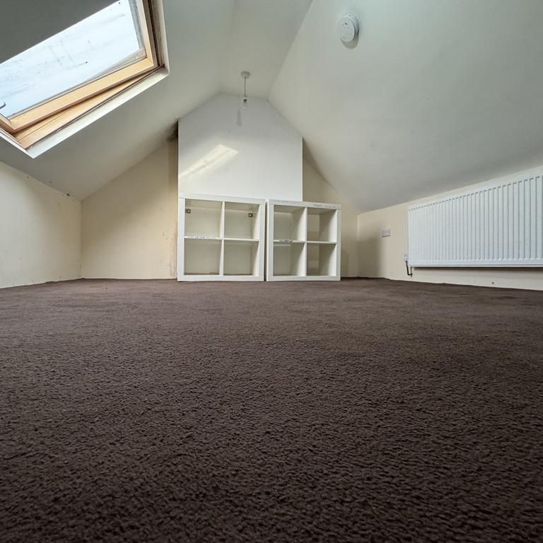 4 bedroom terraced house to rent - Photo 1