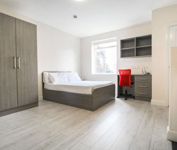 Studio to rent - Photo 2